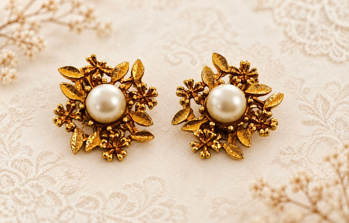 Vintage Gold-Tone Floral Wreath Pearl Clip-On Earrings